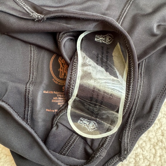 We are "HOT AS HELL" (HAH) by Free People Gloves off Rashguard - Picture 11 of 12